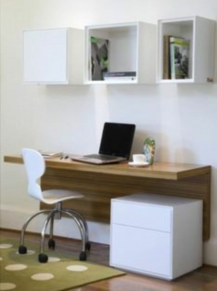 Bureau REGENCY – Image 1